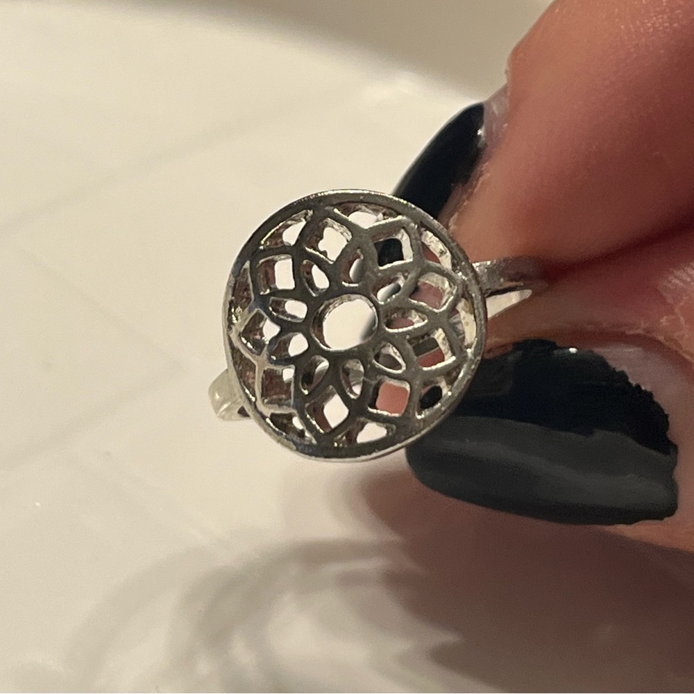 Ring ❤️‍🔥 - Picture 4 of 5